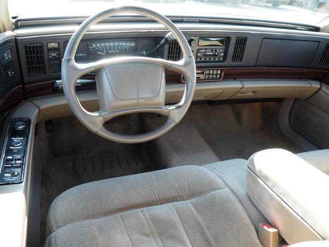 1998 Buick LeSabre (CC-1294121) for sale in Downers Grove, Illinois