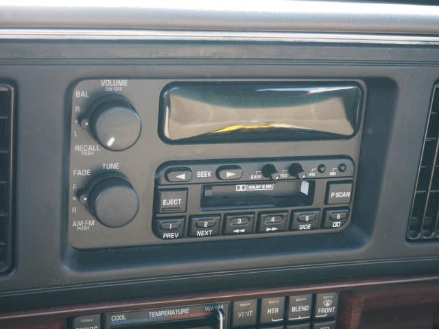 1998 Buick LeSabre (CC-1294121) for sale in Downers Grove, Illinois