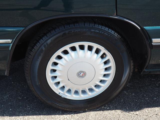 1998 Buick LeSabre (CC-1294121) for sale in Downers Grove, Illinois
