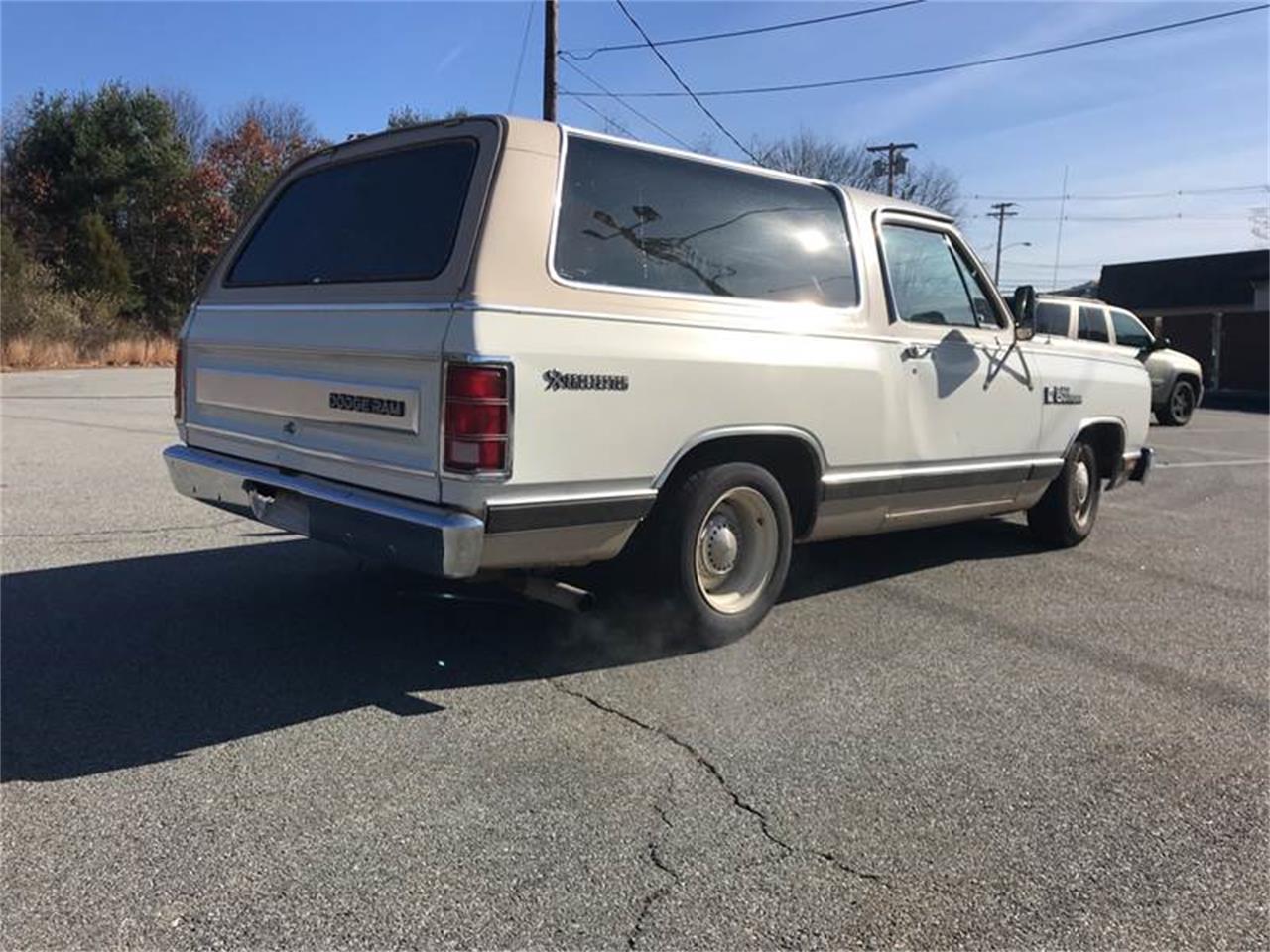 Dodge ramcharger 1983