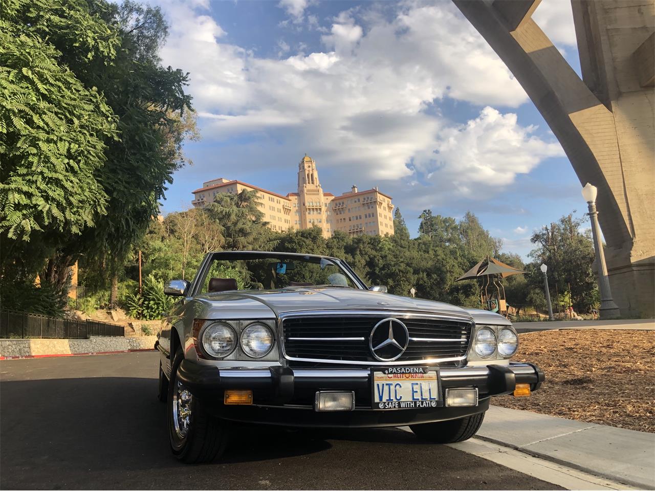 1985 Mercedes Benz 380sl For Sale Classiccarscom Cc 1302514