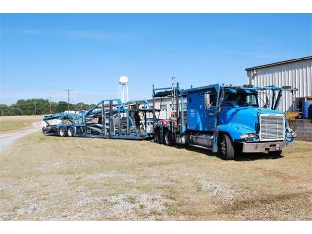 1999 Freightliner Truck (CC-1302991) for sale in Cadillac, Michigan