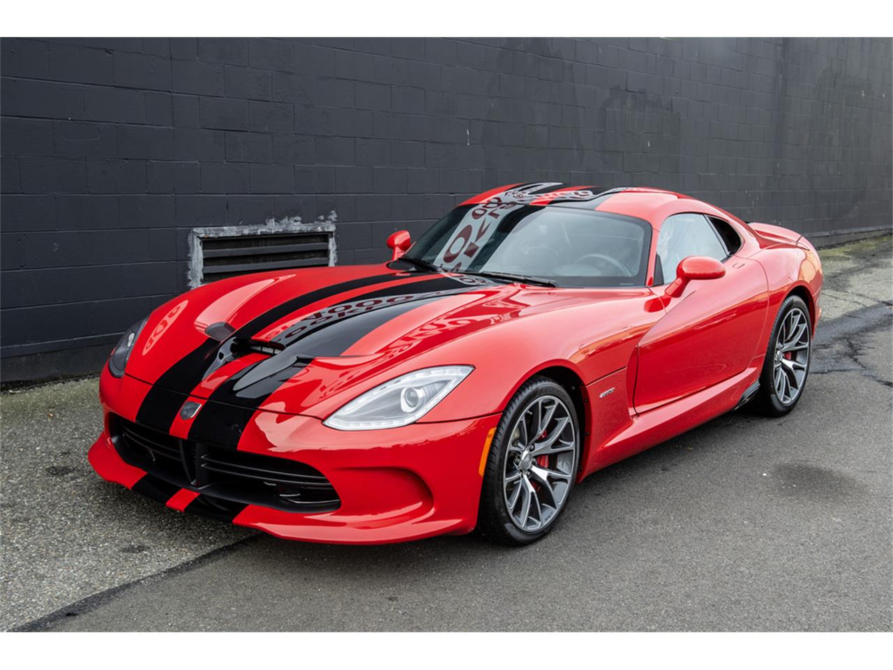 Вайпер обзор. Додж Вайпер СРТ 10. Dodge Viper srt 10. Dodge Viper srt 2014. Додж Вайпер СРТ 2020.