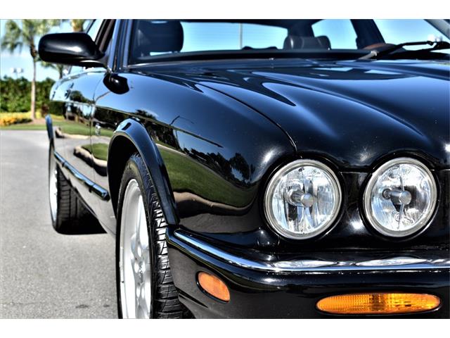 1999 Jaguar XJ (CC-1311188) for sale in Lakeland, Florida