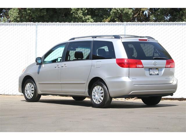 2004 Toyota Sienna (CC-1310485) for sale in Dinuba, California