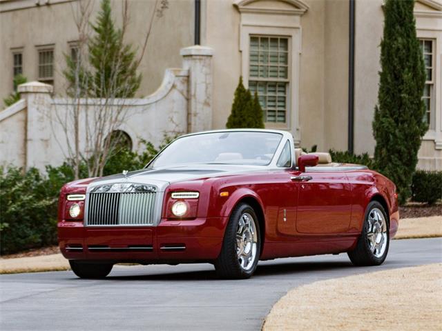 RollsRoyce Phantom Drophead Coupe 2008 bán đấu giá chỉ 31 tỷ