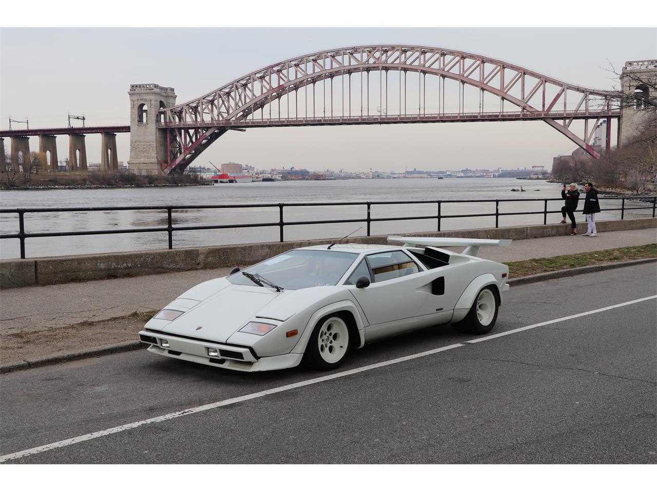 1981 Lamborghini Countach LP400 for Sale  | CC-1321811