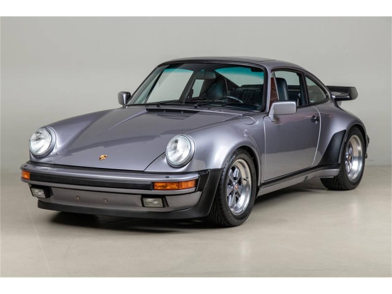 Porsche 911 Carrera 1986