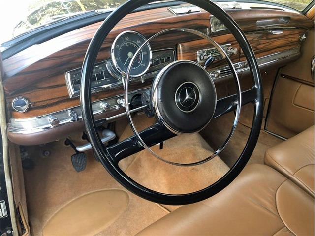 https://photos.classiccars.com/cc-temp/listing/132/3165/19518656-1960-mercedes-benz-300-thumb.jpg