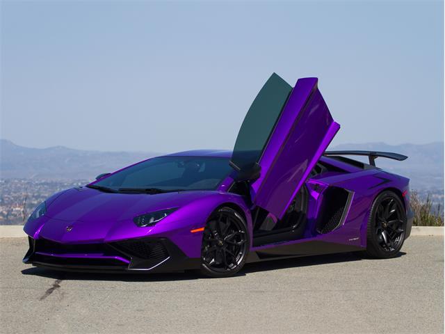 lamborghini veneno viola