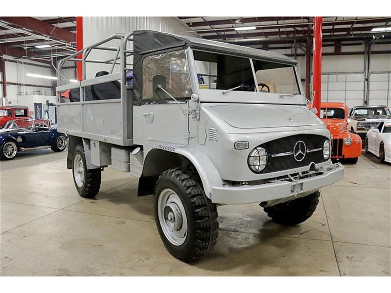 Электромобиль mercedes unimog