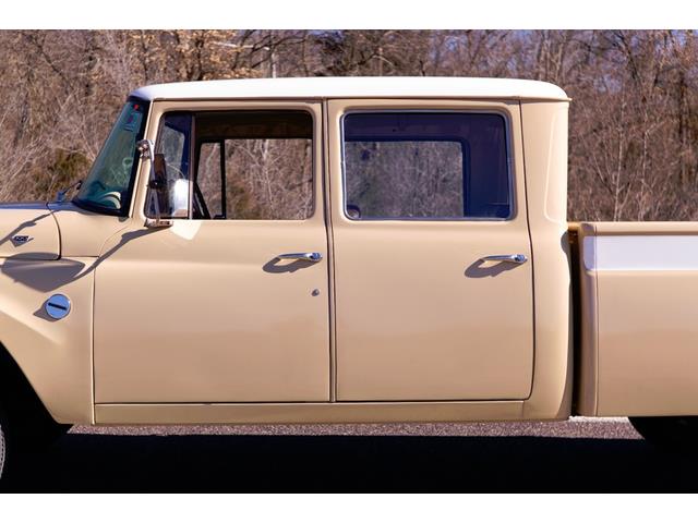 1968 International Travelette (CC-1336573) for sale in St. Louis, Missouri
