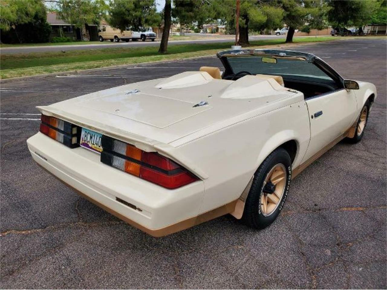 Chevrolet camaro 1983