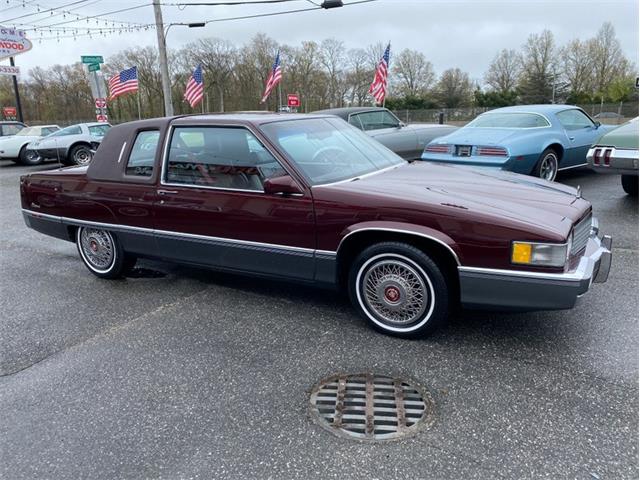 1989 Cadillac Fleetwood (CC-1344170) for sale in West Babylon, New York