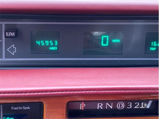 1989 Cadillac Fleetwood (CC-1344170) for sale in West Babylon, New York