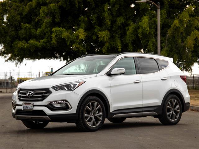 2017 Hyundai Santa Fe (CC-1356438) for sale in Marina Del Rey, California