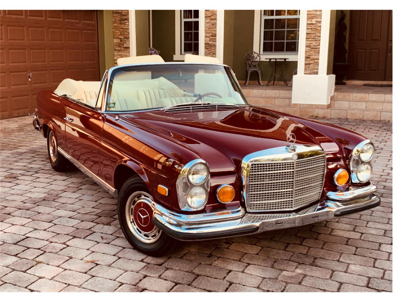 Mercedes Benz w111 Cabrio 280se