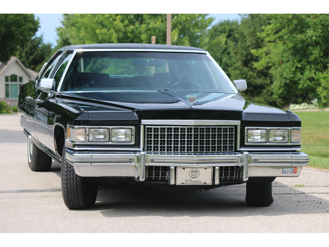 Cadillac fleetwood 1976