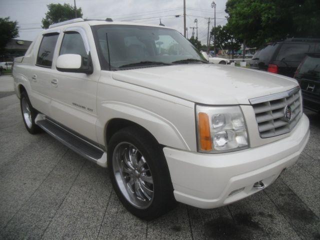 2002 Cadillac Escalade for Sale | ClassicCars.com | CC-1357889