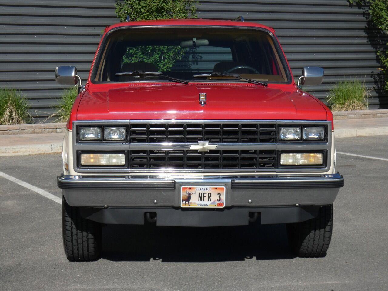 Chevrolet suburban 89