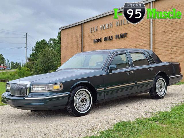 1995 Lincoln Town Car (CC-1361347) for sale in Hope Mills, North Carolina