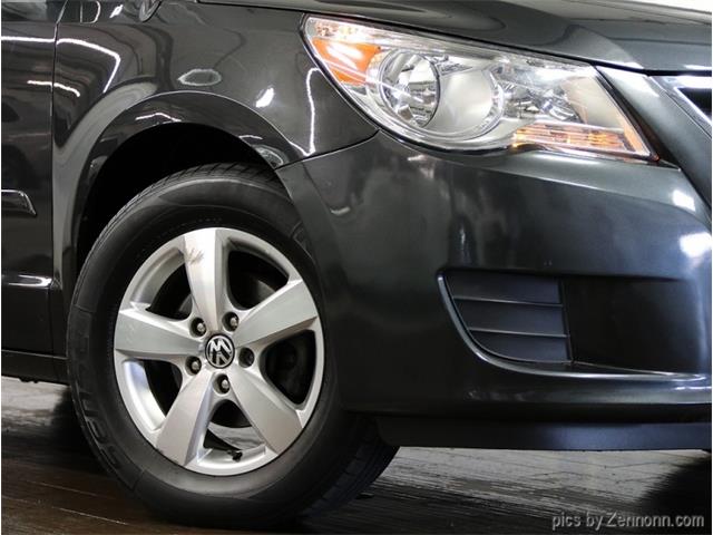2011 Volkswagen Routan (CC-1361932) for sale in Addison, Illinois