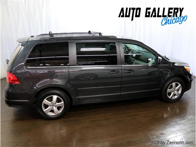 2011 Volkswagen Routan (CC-1361932) for sale in Addison, Illinois