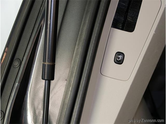 2011 Volkswagen Routan (CC-1361932) for sale in Addison, Illinois