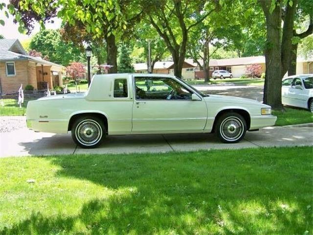 1990 Cadillac Coupe DeVille (CC-1360677) for sale in Cadillac, Michigan