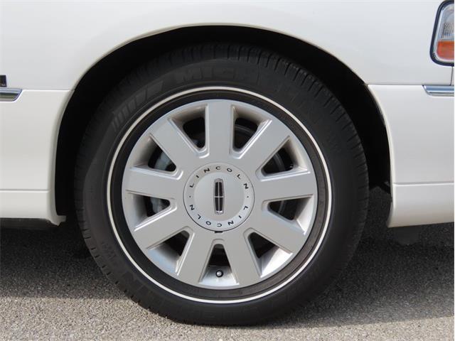 2005 Lincoln Town Car (CC-1367567) for sale in Punta Gorda, Florida
