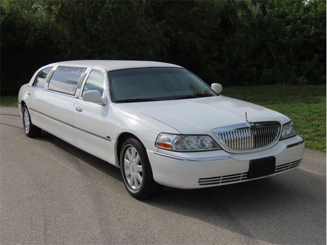 2005 Lincoln Town Car (CC-1367567) for sale in Punta Gorda, Florida
