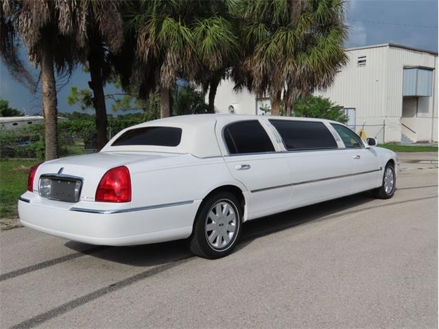 2005 Lincoln Town Car (CC-1367567) for sale in Punta Gorda, Florida