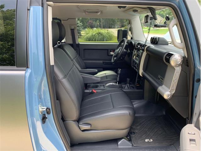 2014 Toyota FJ Cruiser (CC-1380861) for sale in Holland , Michigan