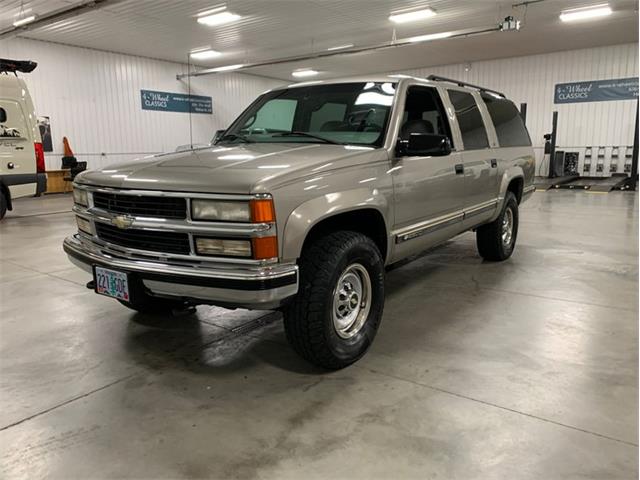 1999 Chevrolet Suburban (CC-1389566) for sale in Holland , Michigan