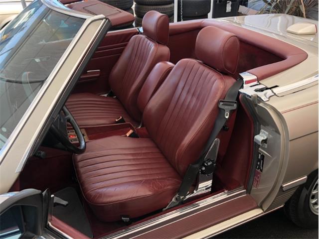 1987 Mercedes-Benz 560 (CC-1411335) for sale in Los Angeles, California