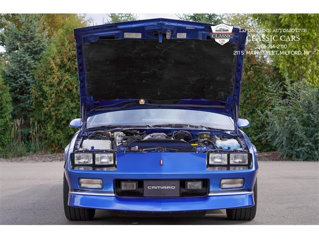 1989 Chevrolet Camaro IROC-Z (CC-1410015) for sale in Milford, Michigan