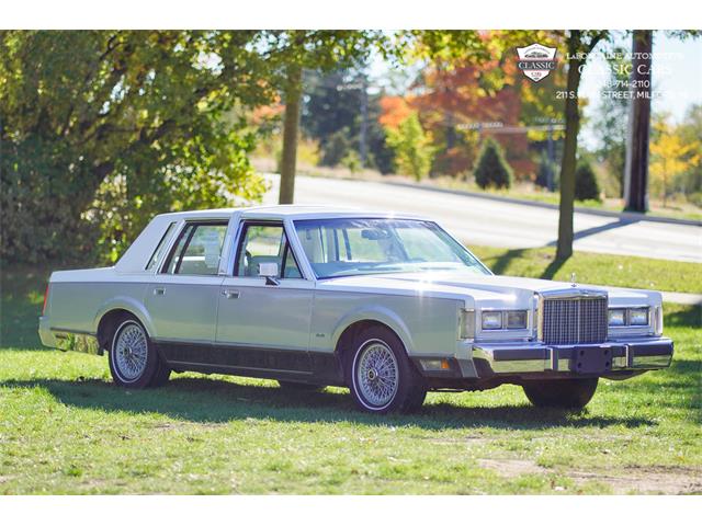 1985 Lincoln Town Car (CC-1412625) for sale in Milford, Michigan