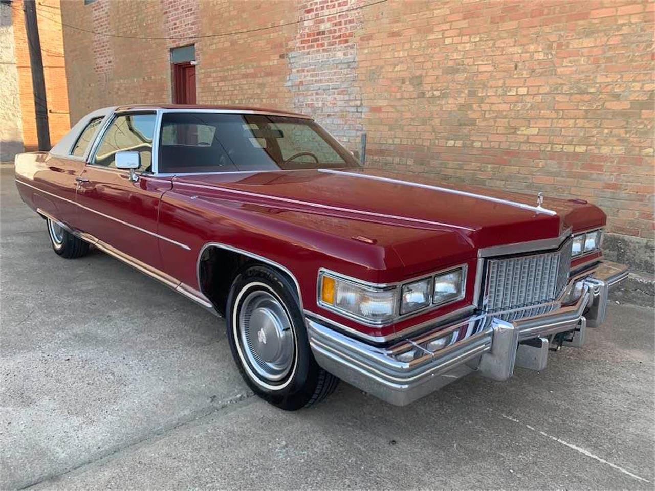 Cadillac coupe deville 1975