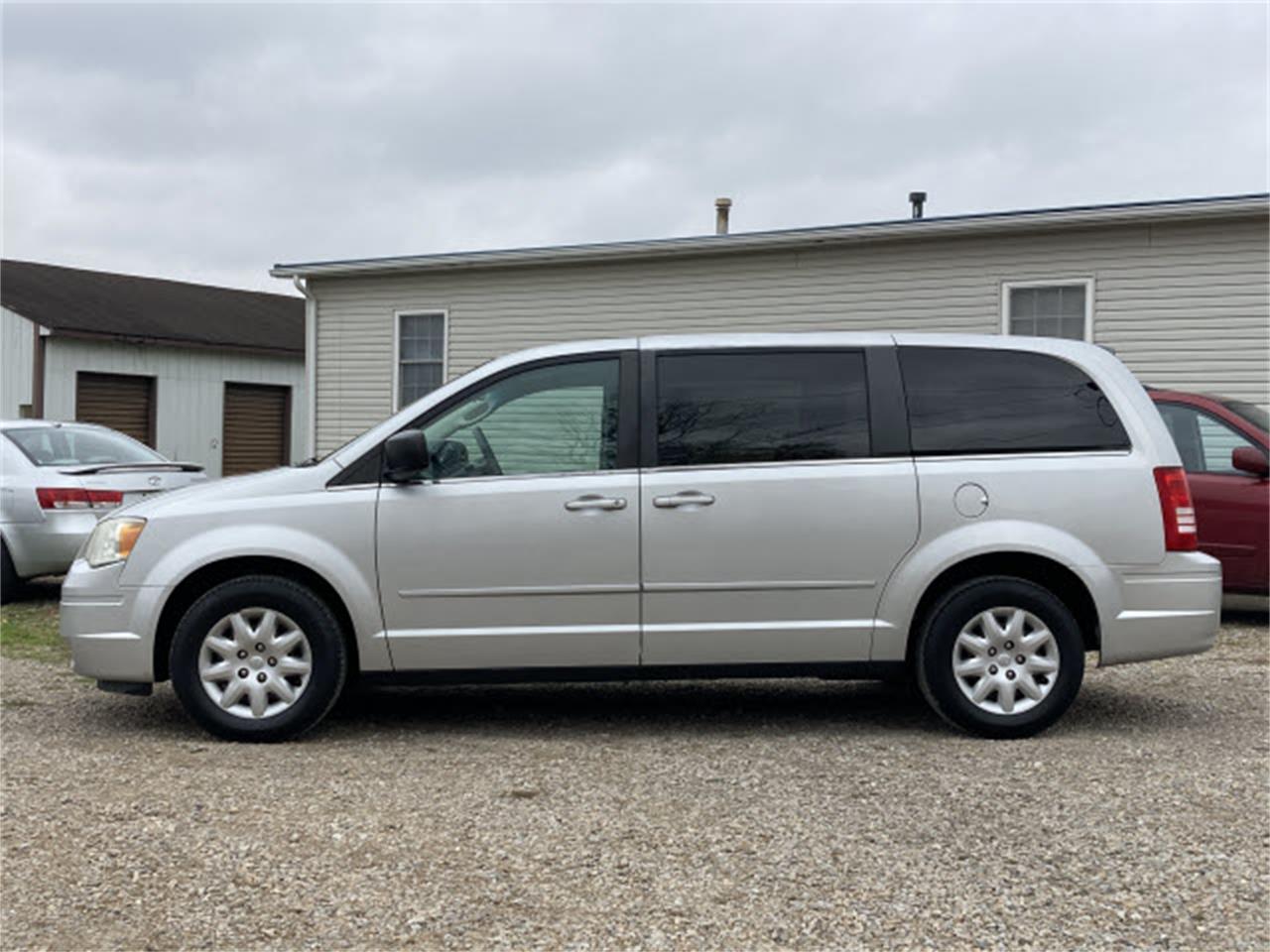 2009 Chrysler Town & Country for Sale