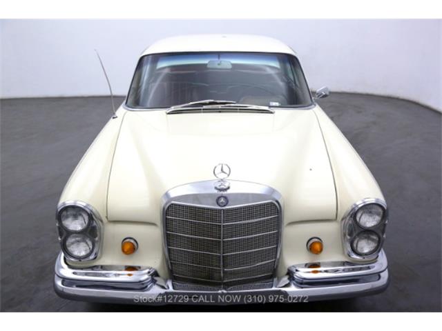 1967 Mercedes-Benz 300SE (CC-1418475) for sale in Beverly Hills, California