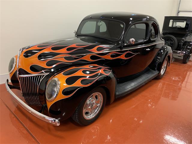 1939 Ford Custom Deluxe (CC-1423322) for sale in Tulare, California