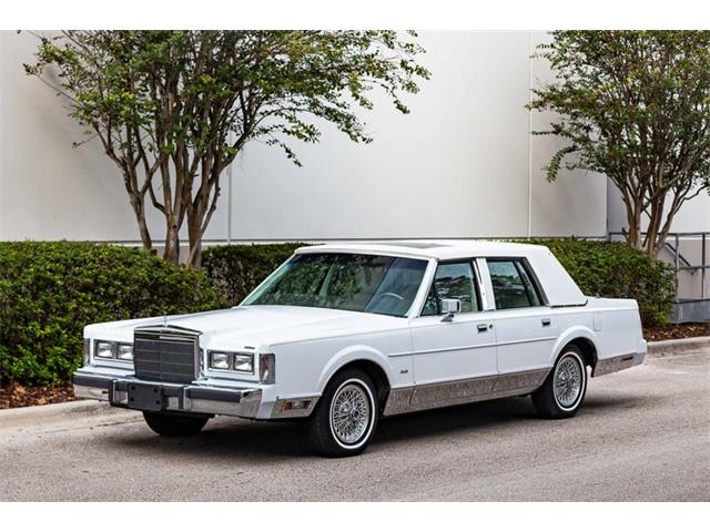 1988 Lincoln Town Car (CC-1424950) for sale in Orlando, Florida