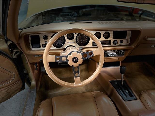 interni della pontiac firebird 1979