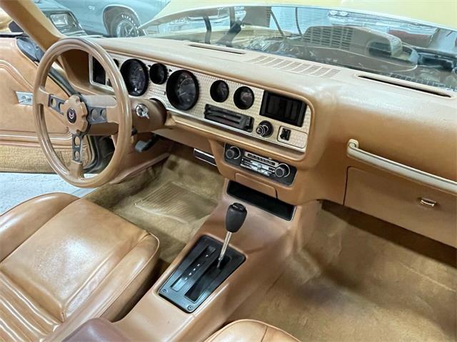 interni della pontiac firebird 1979