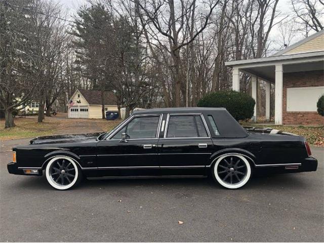 1989 Lincoln Town Car (CC-1429217) for sale in Cadillac, Michigan