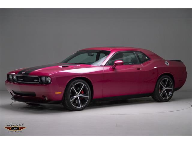 Dodge celebrates 40 years of performance with Furious Fuchsia