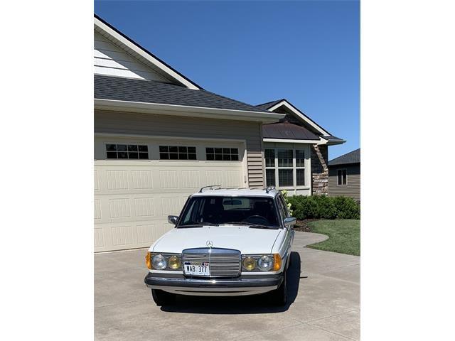 1983 Mercedes-Benz 300TD (CC-1446389) for sale in Lincoln, Nebraska
