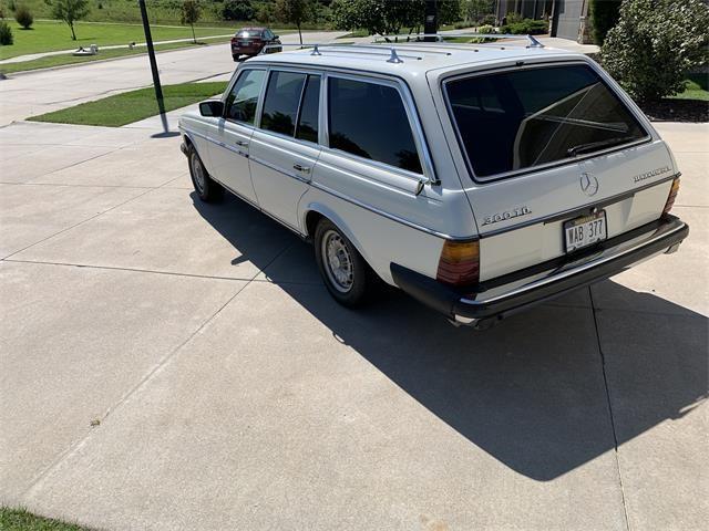 1983 Mercedes-Benz 300TD (CC-1446389) for sale in Lincoln, Nebraska