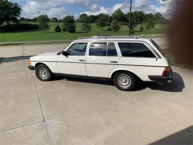 1983 Mercedes-Benz 300TD (CC-1446389) for sale in Lincoln, Nebraska