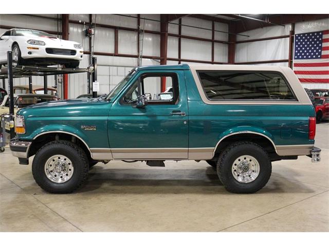 This 1996 Ford Bronco Eddie Bauer Has Less Than 5,000 Miles, It's